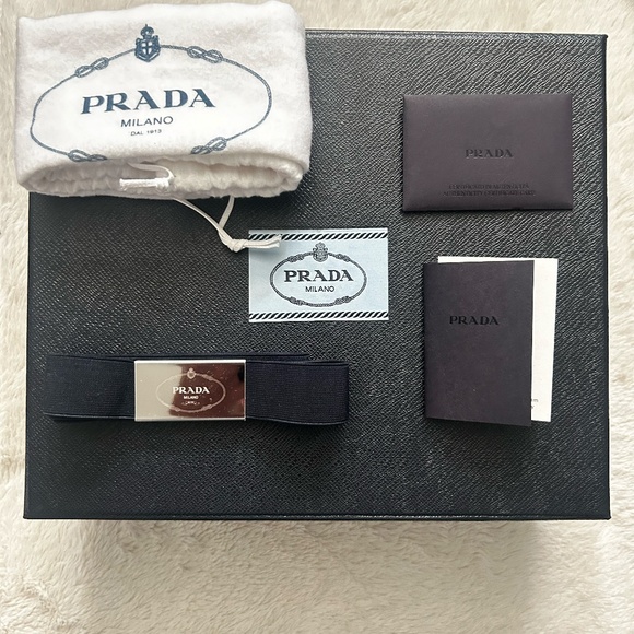 Prada Re-edition 2005 Re-Nylon Bag - Picture 2 of 2